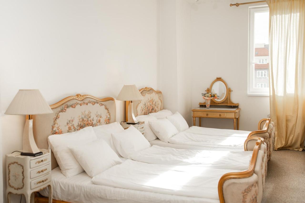 Апартаменты Bank Invest Apartmens - Old Town Прага Экстерьер фото