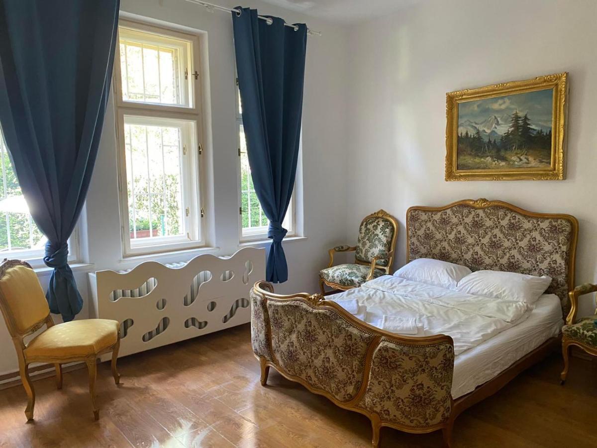 Апартаменты Bank Invest Apartmens - Old Town Прага Экстерьер фото